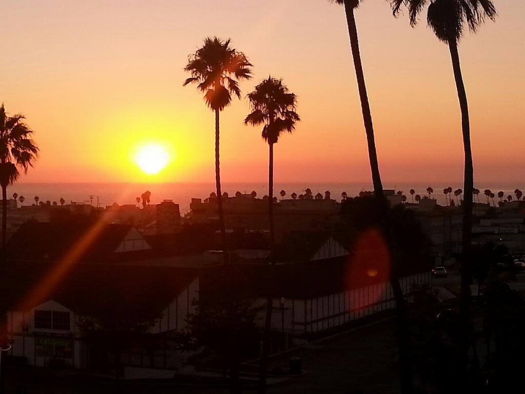 Palos Verdes Inn Redondo Beach Bagian luar foto